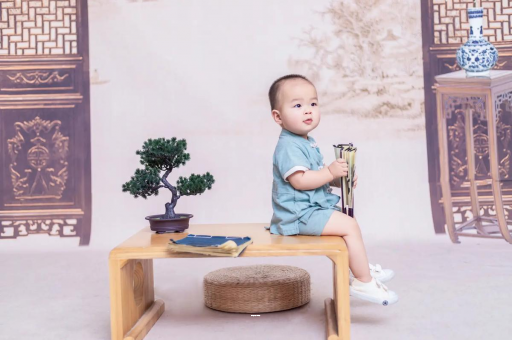 河池孕妇尖肚子和圆肚子